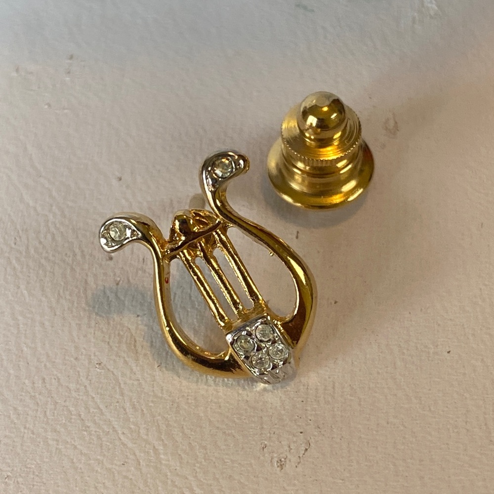 Vintage Gold Lyre Harp Music Pin